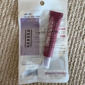 Tinted lip oil - BRAND NEW